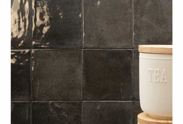 Verticale Soot Gloss 10x10